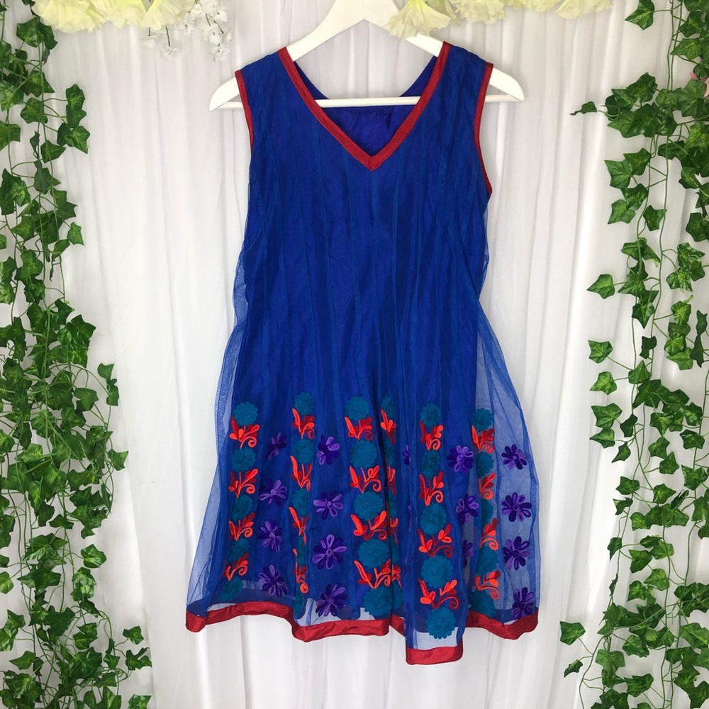 💜mesh overlay embroidered dress💜